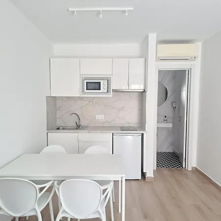 Apartment Homeforguest Alisios 1 Con Piscina En *