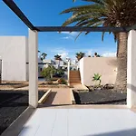 Homeforguest Alisios 1 Con Piscina En Апартаменты Коральео