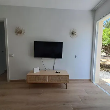 Homeforguest Alisios 1 Con Piscina En