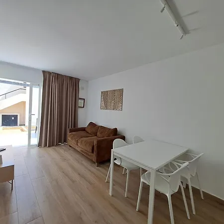 Apartment Homeforguest Alisios 1 Con Piscina En Corralejo